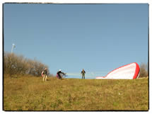 Partenza volo parapendio biposto